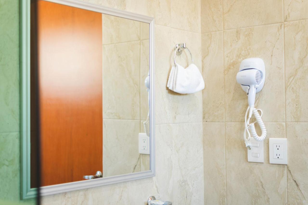 La Lola Hotel & Suites Mazatlán Eksteriør billede